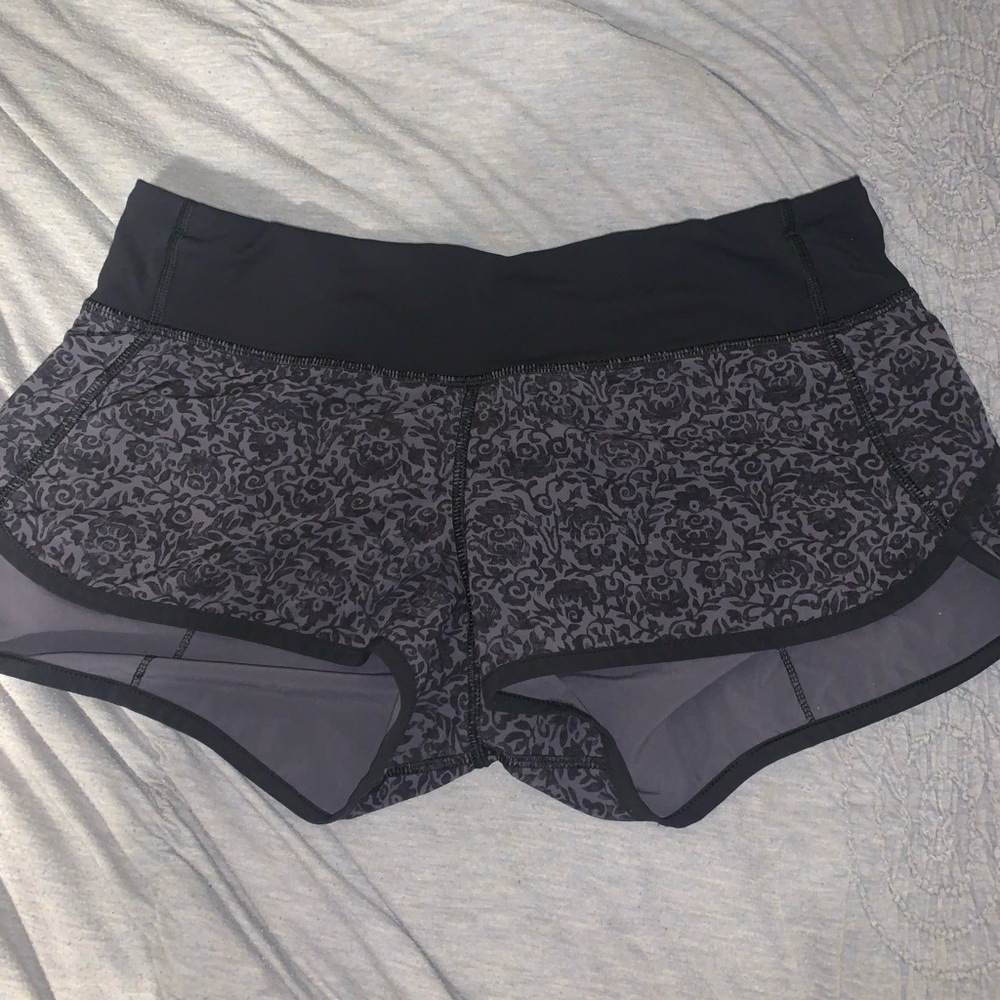 Size 6 Speed Up Lulu Lemon Shorts